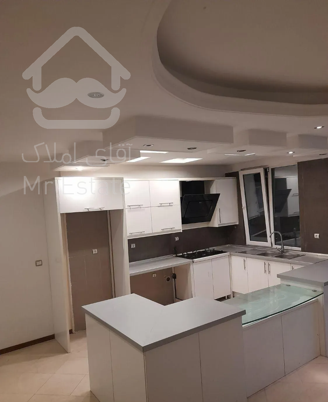 اندرزگو تاپ لوکیشن/آپارتمان ۱۲۷متر//غرق در نور/