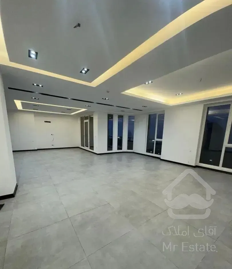 آپارتمان ساحلی با ویو ابدی دریا ۱۱۲ متر