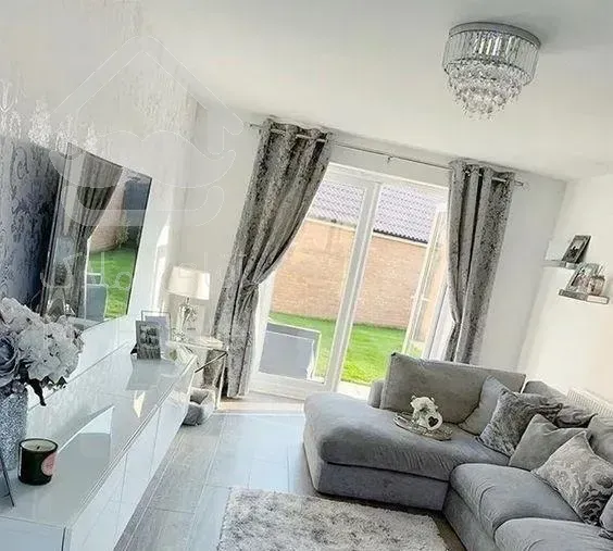 ۴۸ متری / خوش نقشه / غرق نور