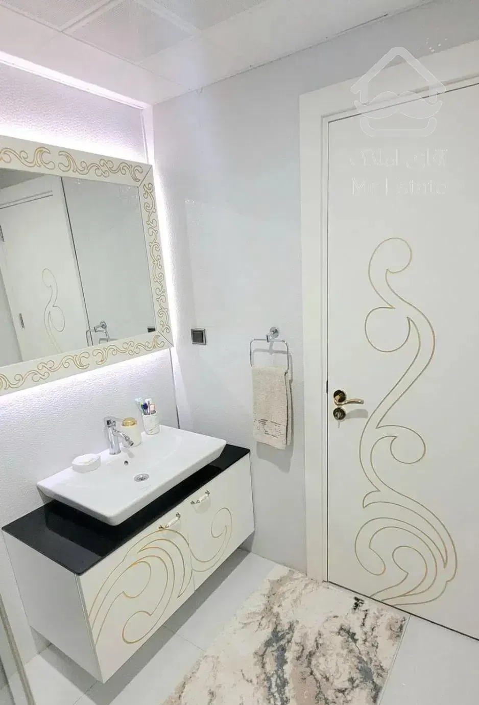 آپارتمان فول امکانات در  شهر