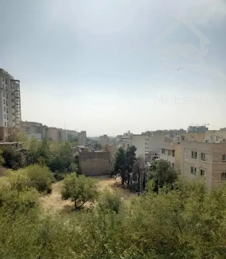 تکواحدی ۱۴۵متری سه خوابه لویزان