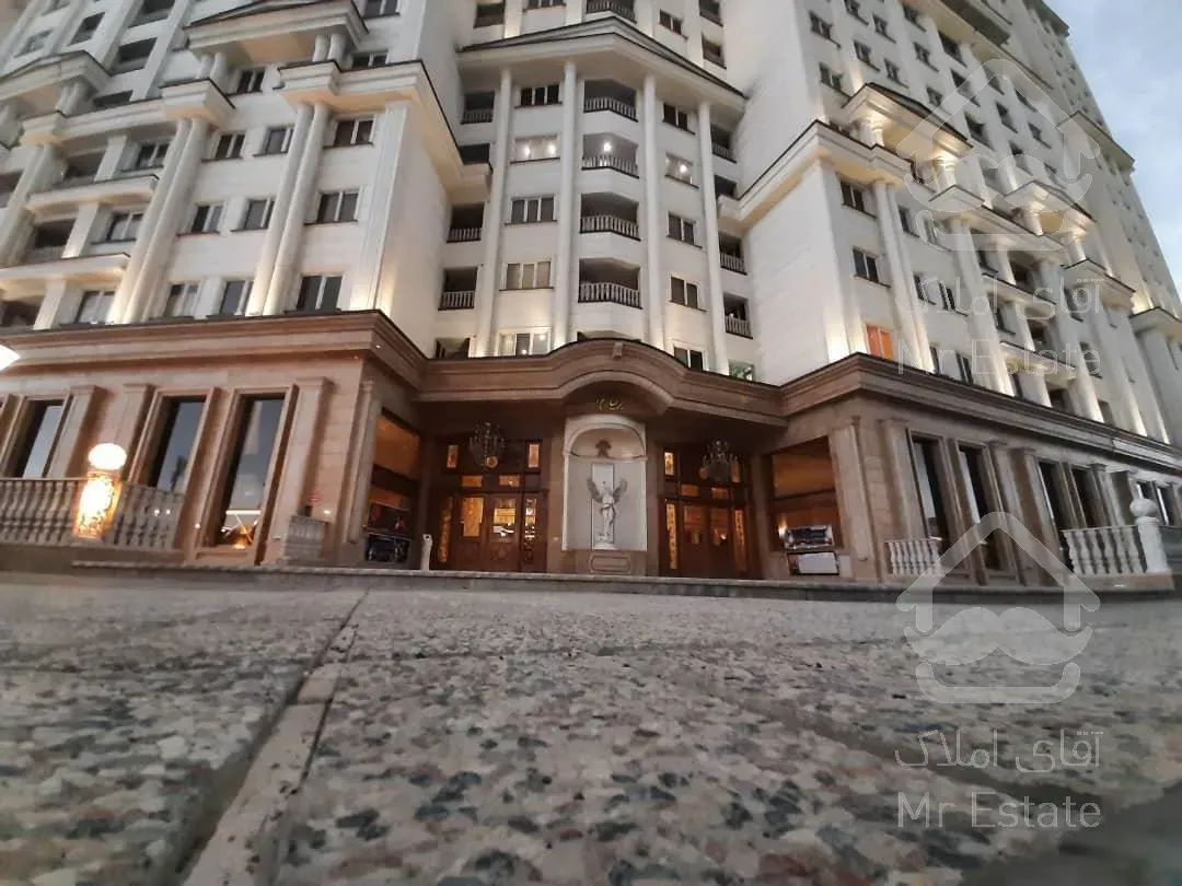 برج باغ مجلل مژده