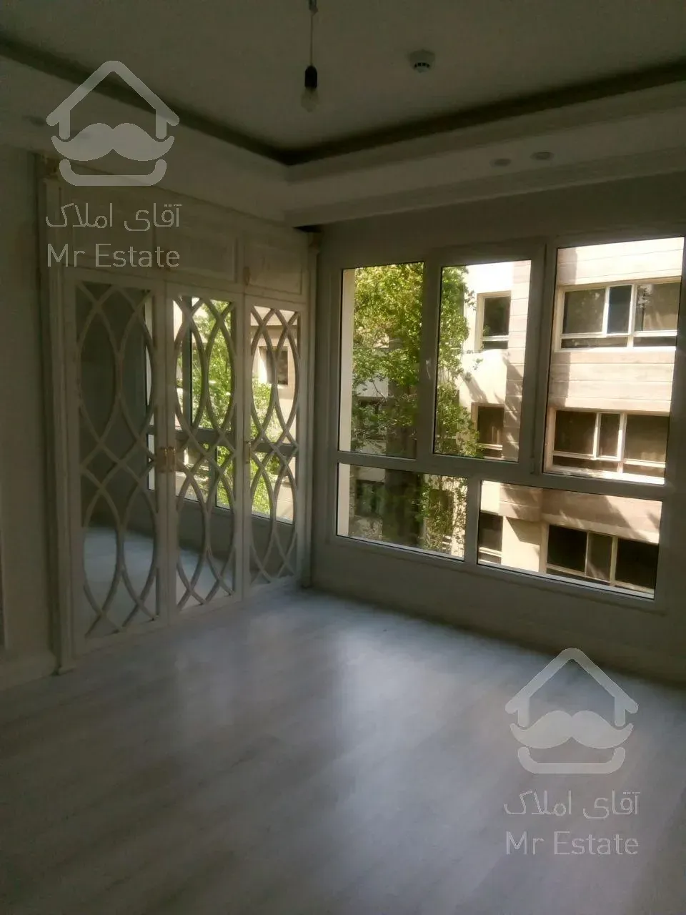 رهن و اجاره آپارتمان 165 متری آجودانیه