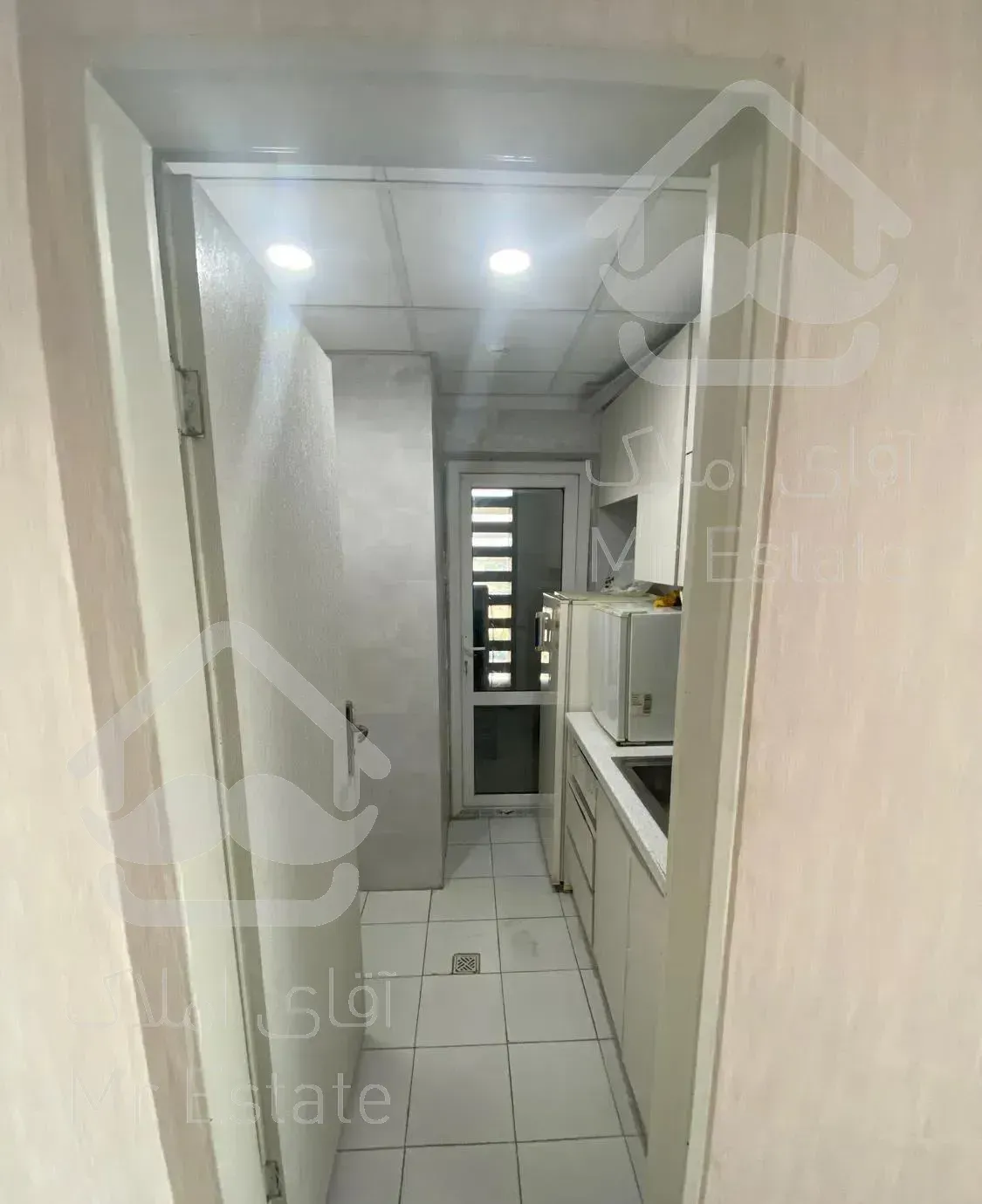 رهن کامل آپارتمان اداری دریاچه چیتگر منطقه ۲۲