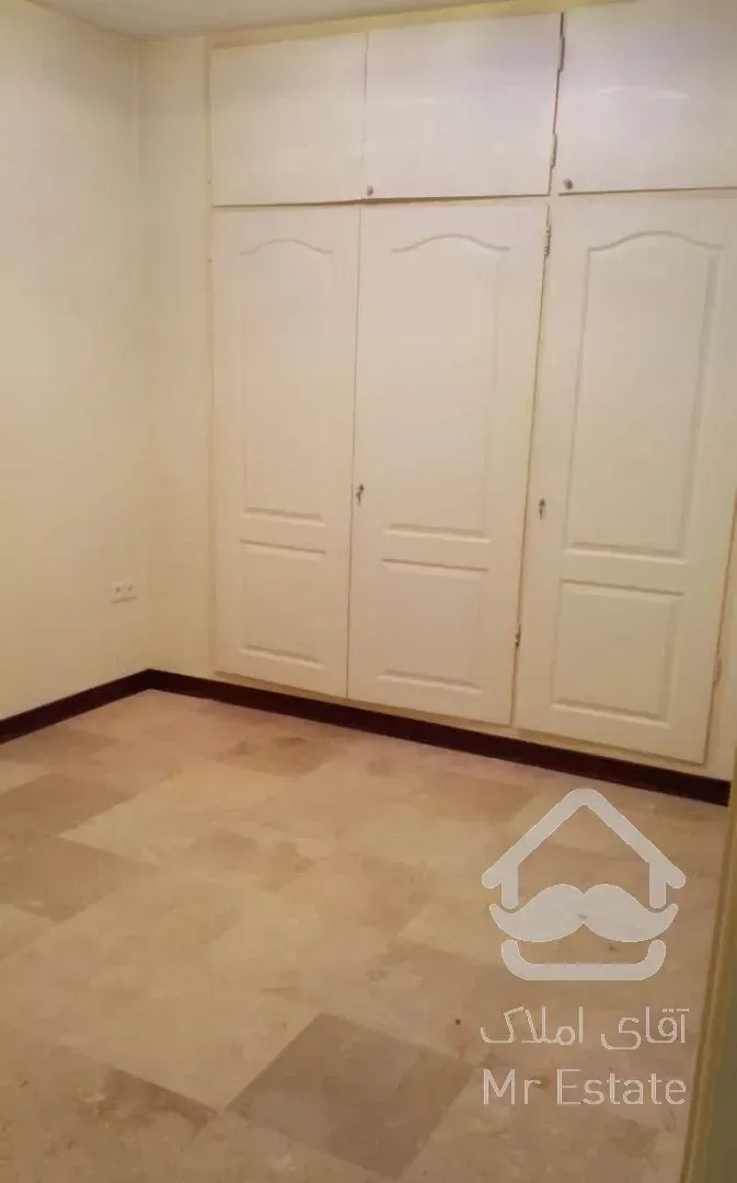 ۸۰متری طبقه۱پارکینگ دار