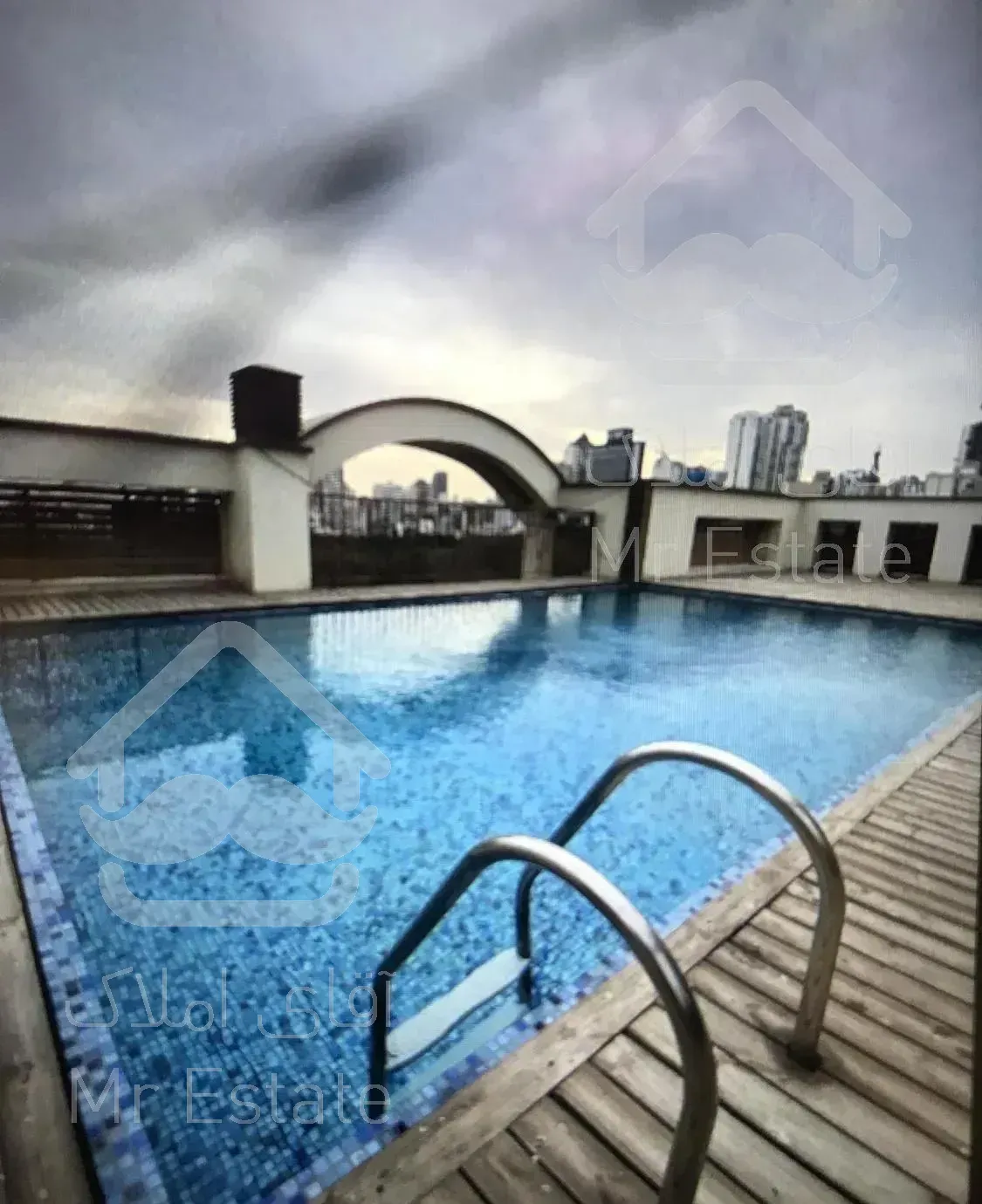 واحد ۱۷۰ متری/ ۳ خواب/مالک فروشنده واقعی