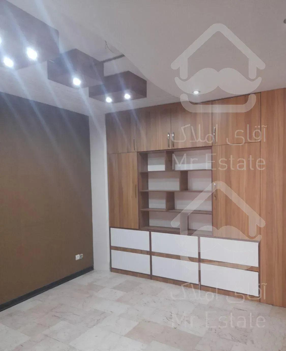 ۱۰۵ متری . دوخواب . بلوار کمالی شرقی پونک .