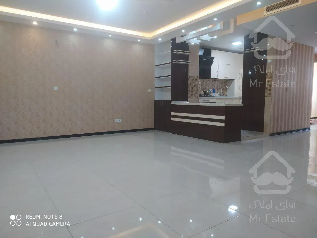 ۹۰ متری / برج ارکیده / دو خواب / دریاچه چیتگر