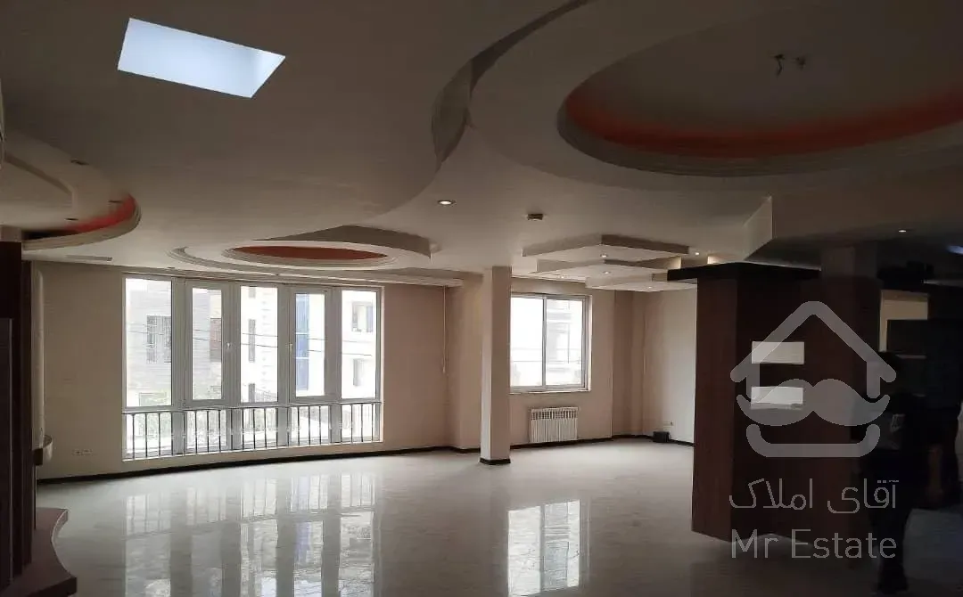 بزرگمهر جنوبی/طبقه سوم/۲۰۰متر زیر بنا/