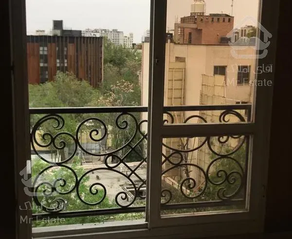 ۱۵۳ متر باغ فردوس