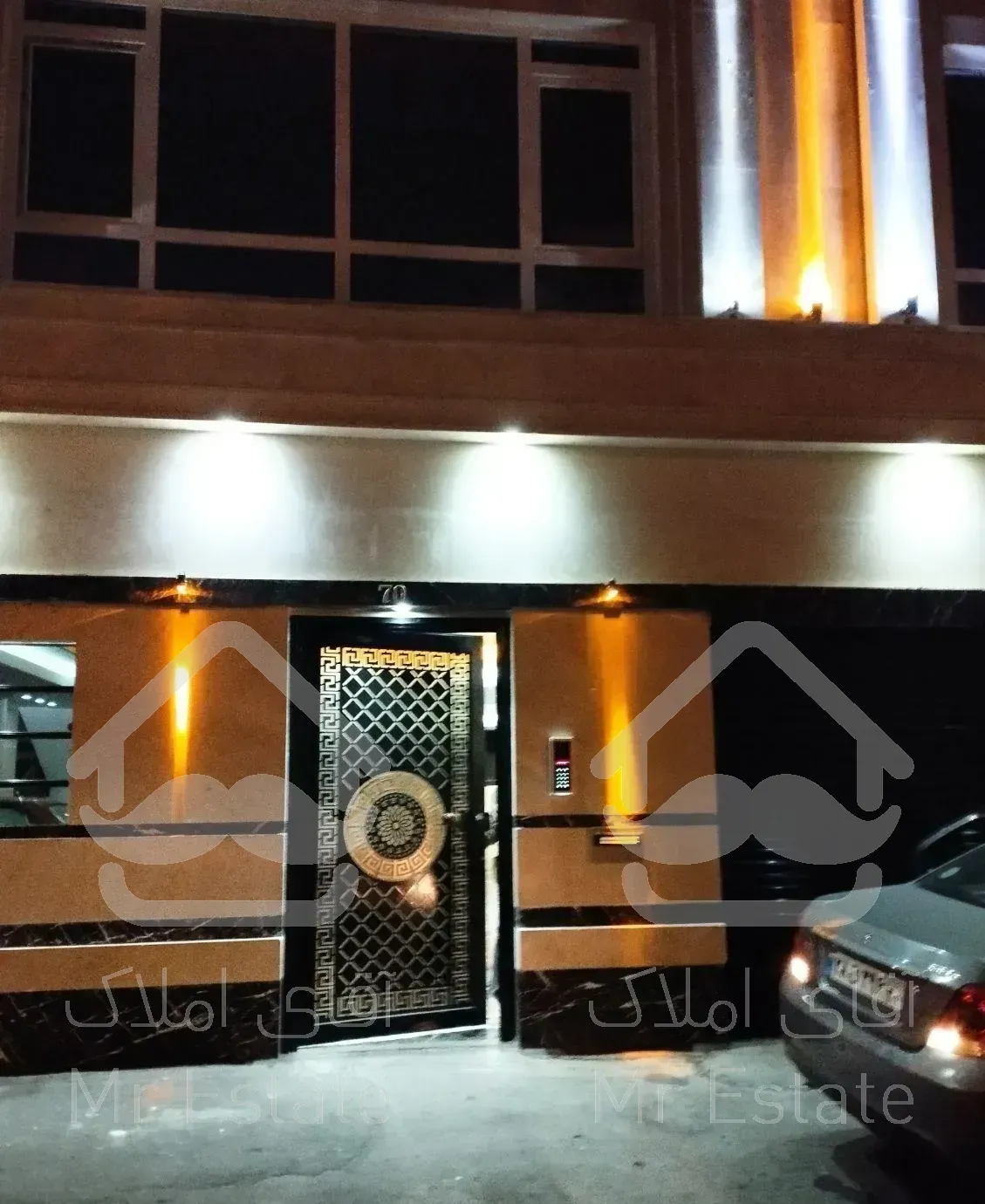 آپارتمان 130متری سه خوابه