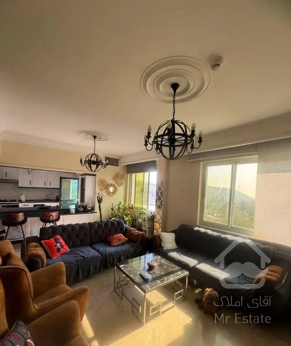 ۹۰متری/۲خوابه/غرق‌نور/ساقدوش