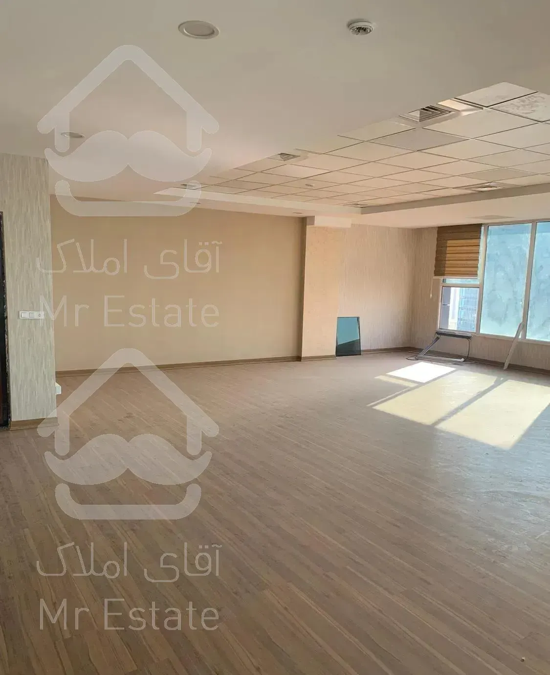 واحد اداری ۱۲۰ متر فلت سند اداری ویو دریاچه