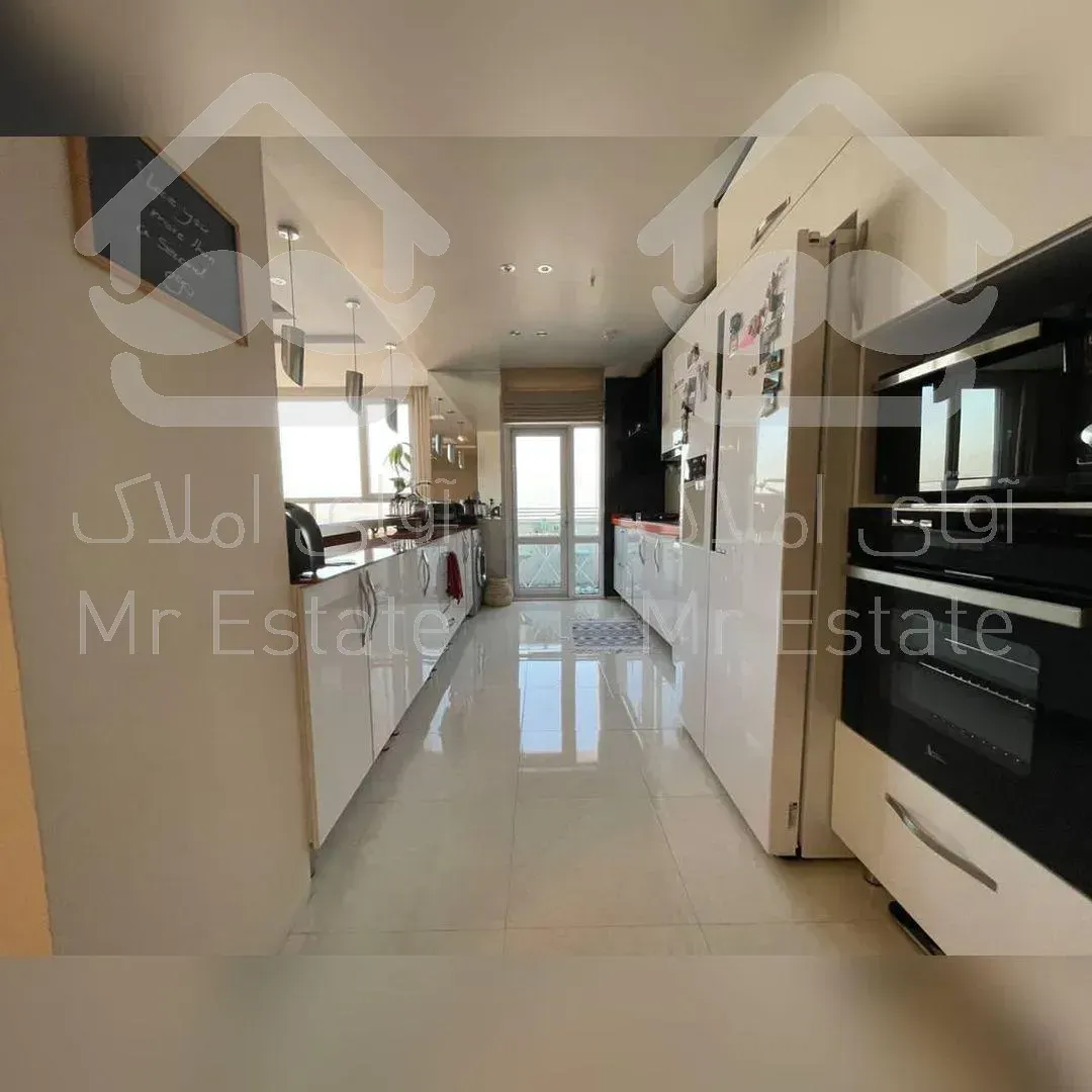 ویو ابدی در قیطریه ۱۳۰ متر فایل انحصاری