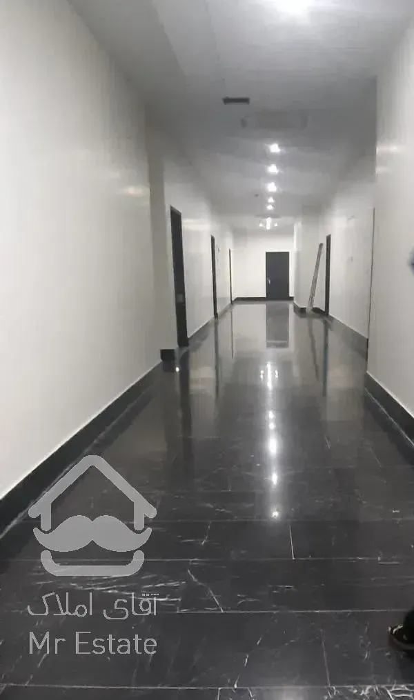 ۸۲ مترمجتمع اداری تجاری* آکاداسنتر*دریاچه چیتگر