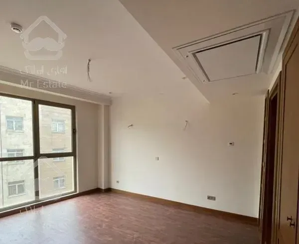 ۲۰۰ متر کلید نخورده فرمانیه اندرزگو