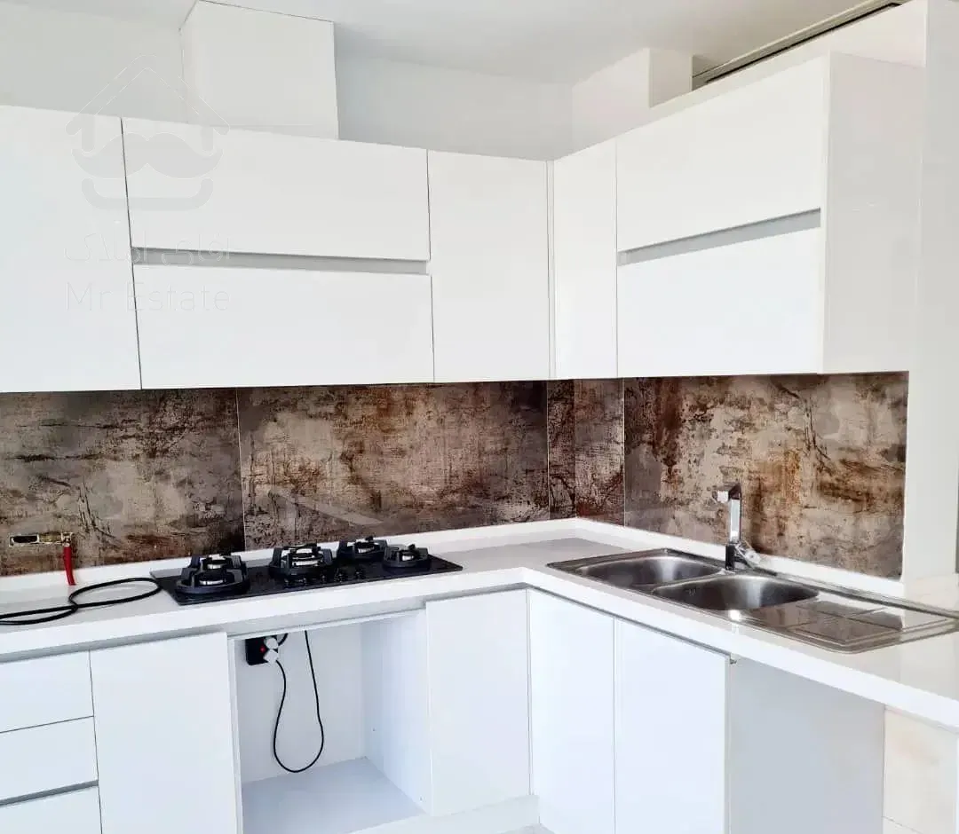 ۱۳۰مترکلید نخورده / بلوار دریا شهرک غرب