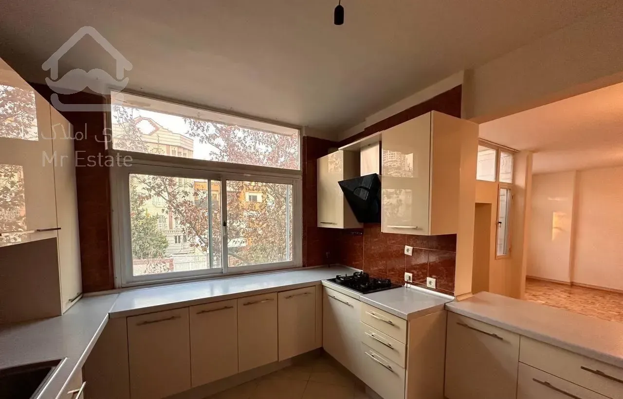 قلب جردن سه خواب گذر24متری فروش یاتهاتر بافرخ عمید