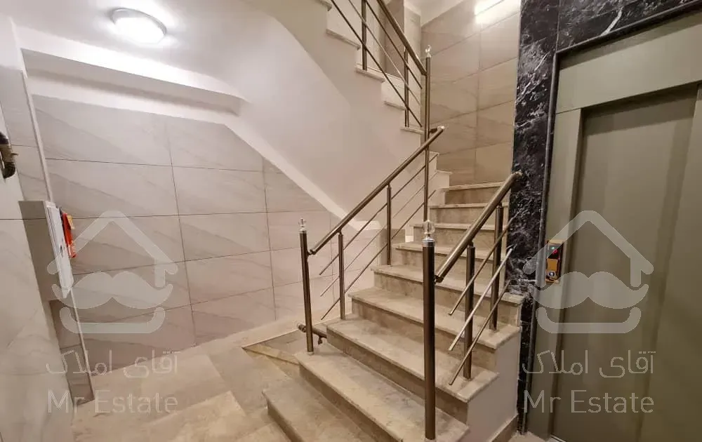 آپارتمان نوساز شهرک کریم آباد