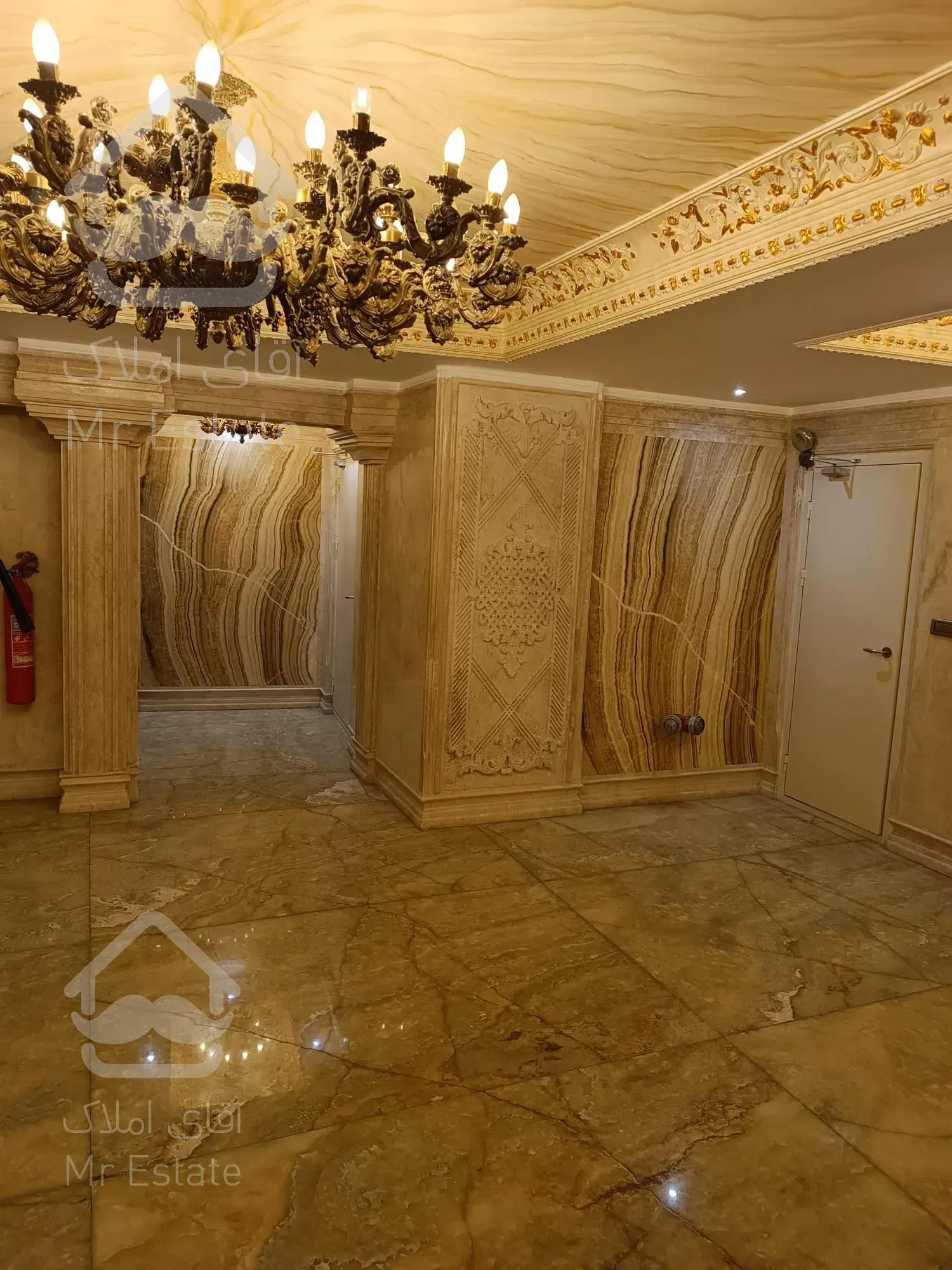 کاشانی ستاری ساختمان ۱۰۰٪ موقعیت اداری سندمسکونی ۲۵۰۰ متر مفید یکجا واگذار میگردد