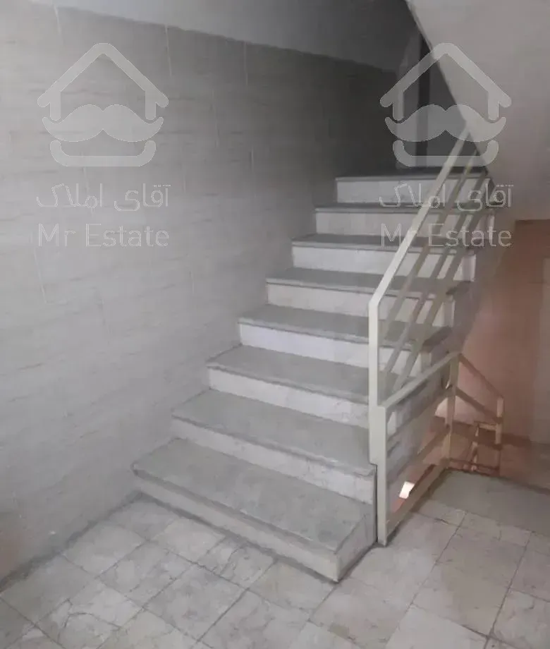 ۴۳متریکخوابه تکواحدی۱۰ساله خ کارگرجنوبی خ زربافیان