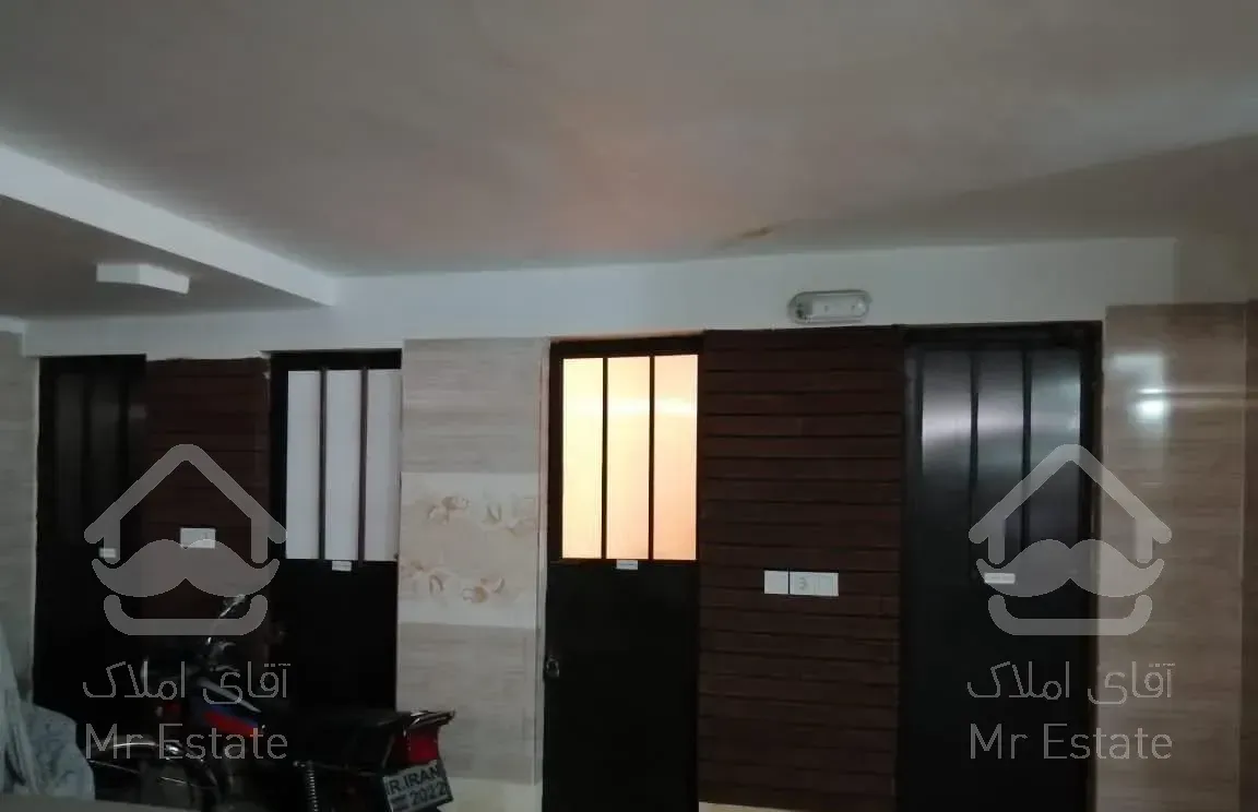 ۴۰ متر     همکف.      خیابان حداد عادل