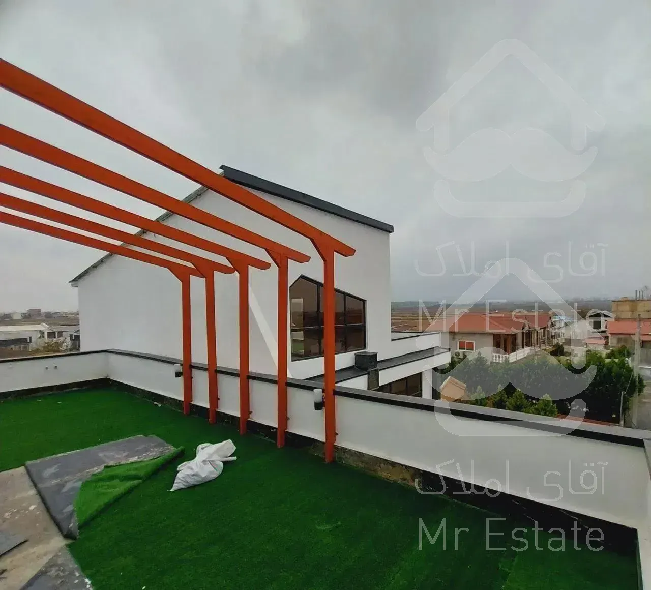 تریبلکس مدرن۳۲۰متری در شهرک خصوصی/سعادت اباد