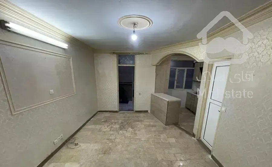 ٤٣متر/٣٠متر حیاط اختصاصی انباری/شکوفه درودیان