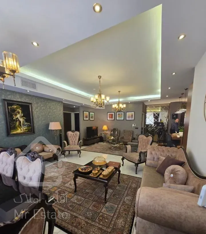 ۱۰۵ متر آفتابگیر تاپ لوکیشن دیزاین شده