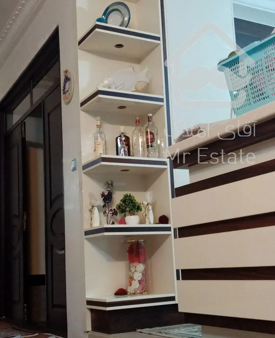 تعمیرات وساخت واجرای کمد کابینت وسرویس خواب کریمی