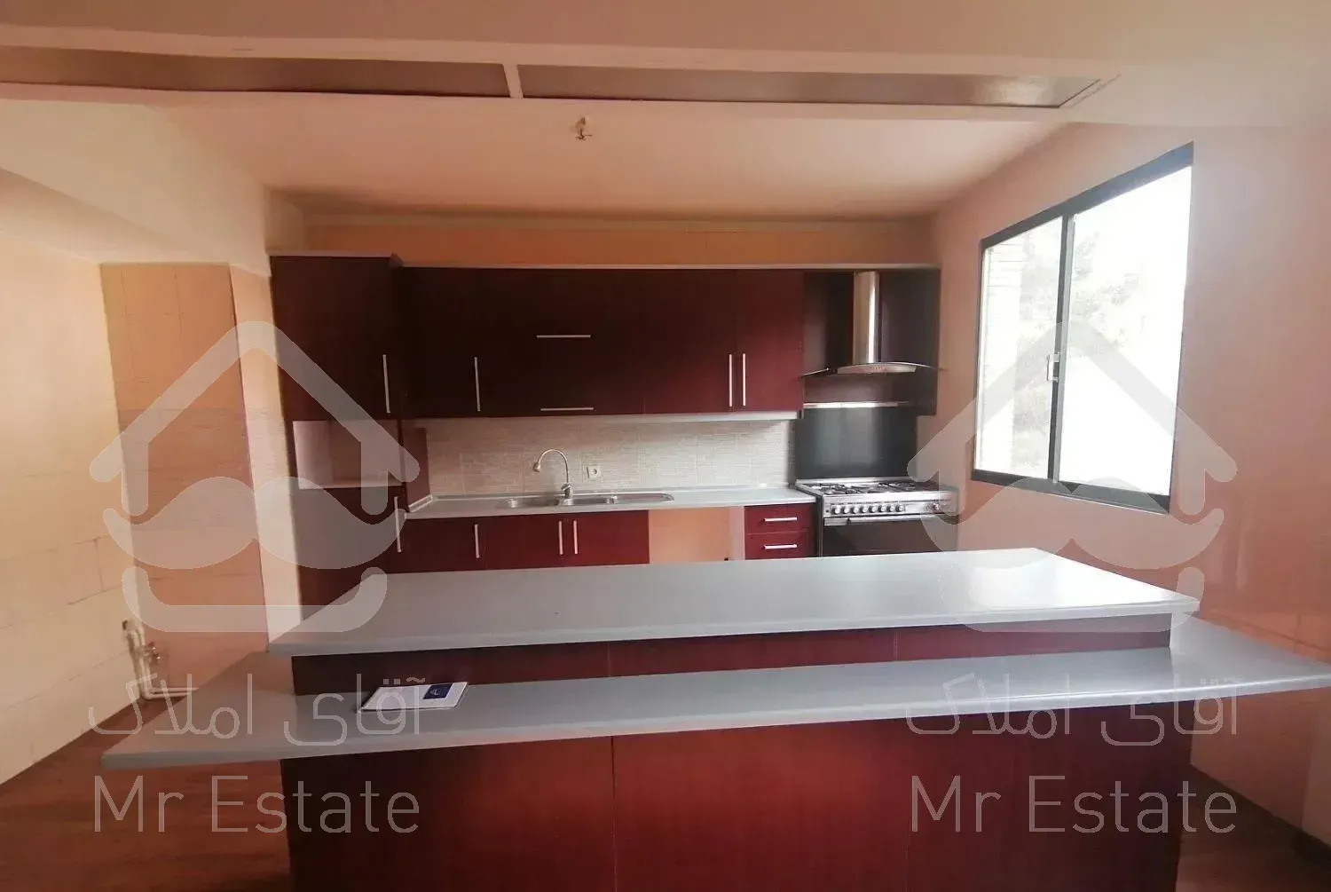 جردن 85 متر 2 خواب بالکن جنوبی فول نور