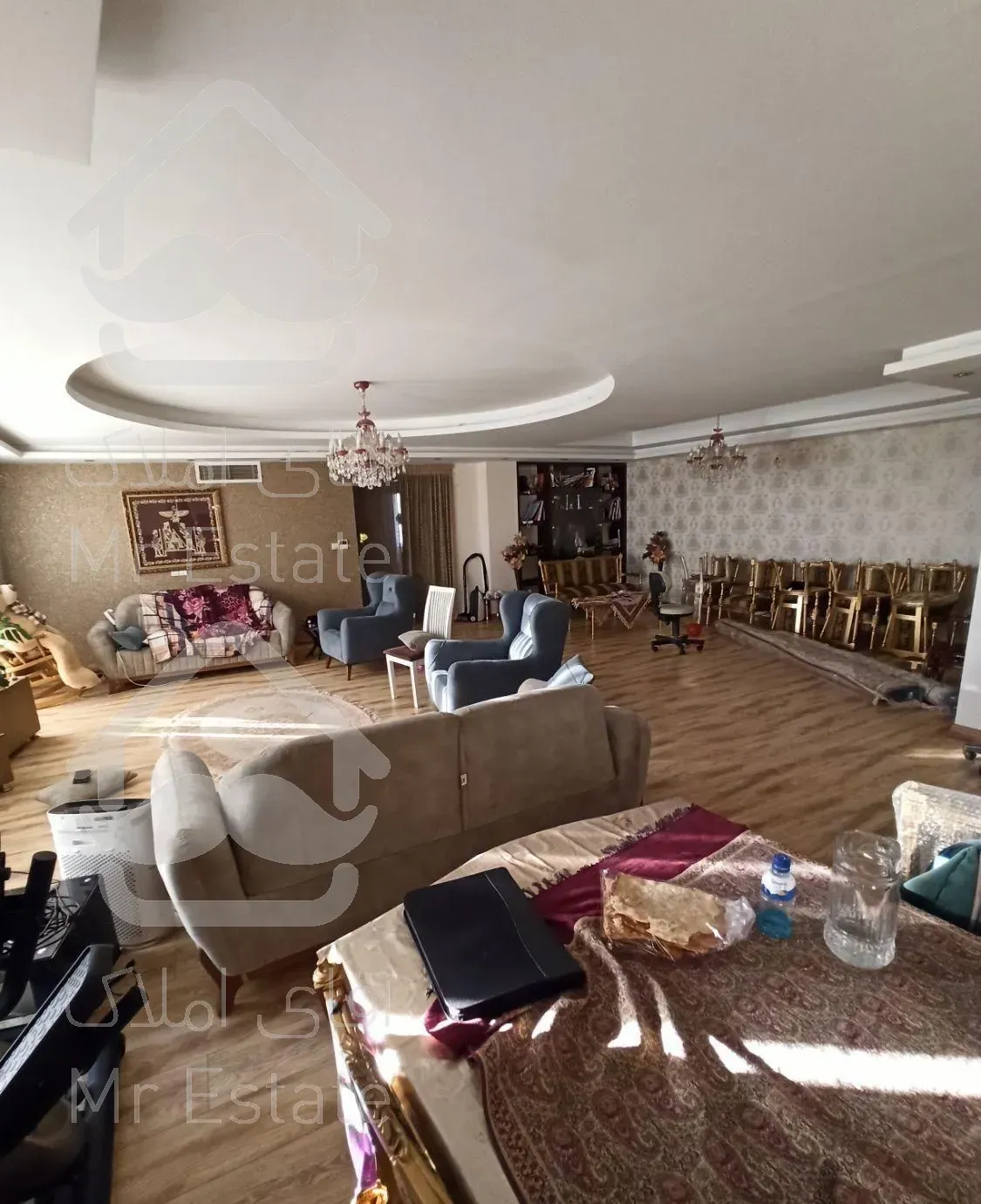 ۱۹۰ متر سه خواب، شیک و مجلل، اراج