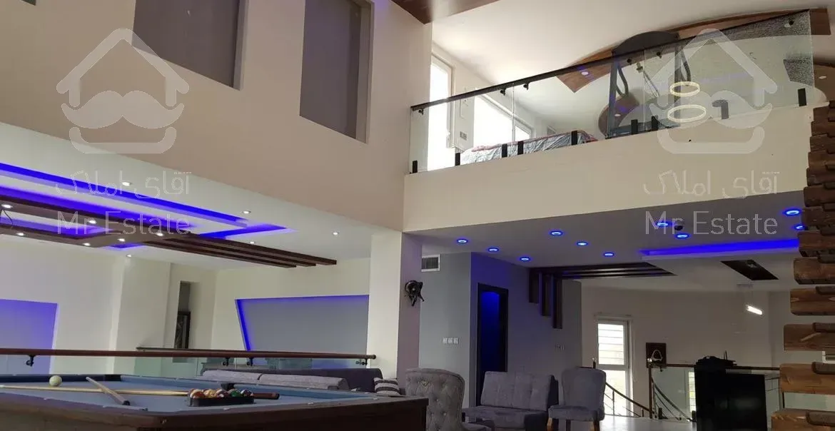 ویلا تریبلکس  استخر ۴فصل