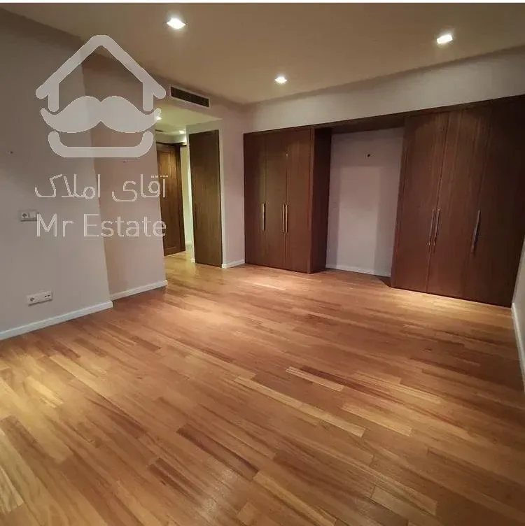 ۳۳۰ و ۳۴۰ متری برج باغ فرشته