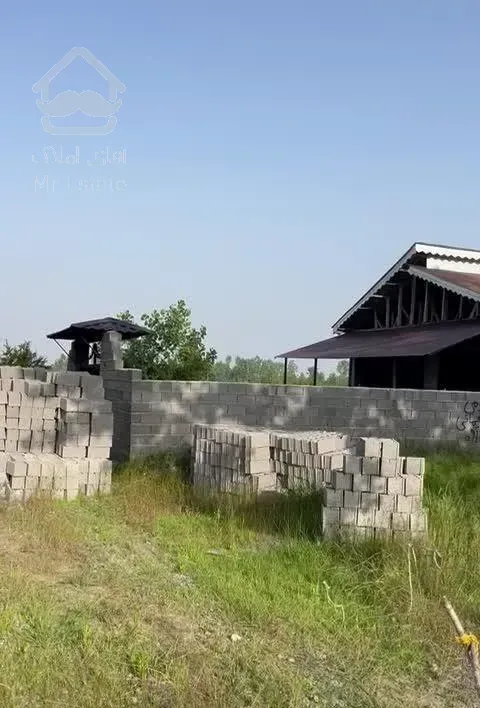 **   ویلا نیمه‌کاره ۲۲۰ متری در رودبنه  **