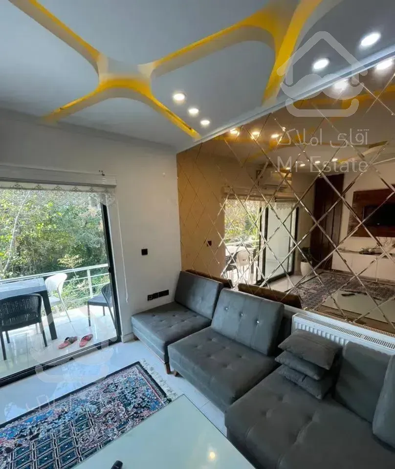 ویلا تریبلکس استخر دار