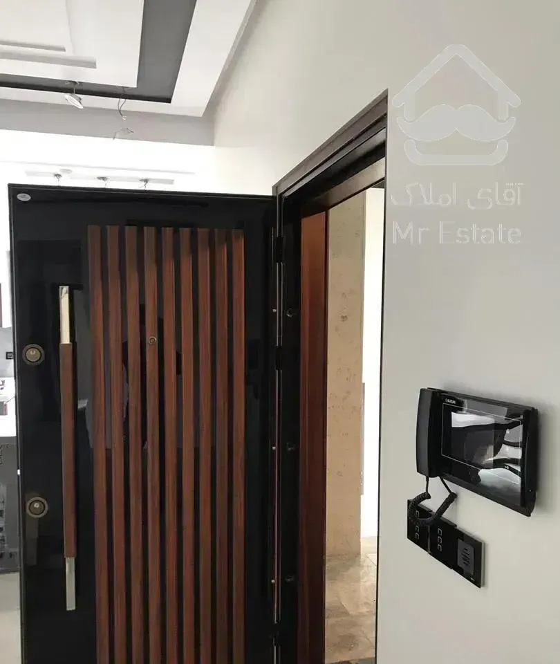 ١٠٣ متر کلیدنخورده،٢ پارکینگ