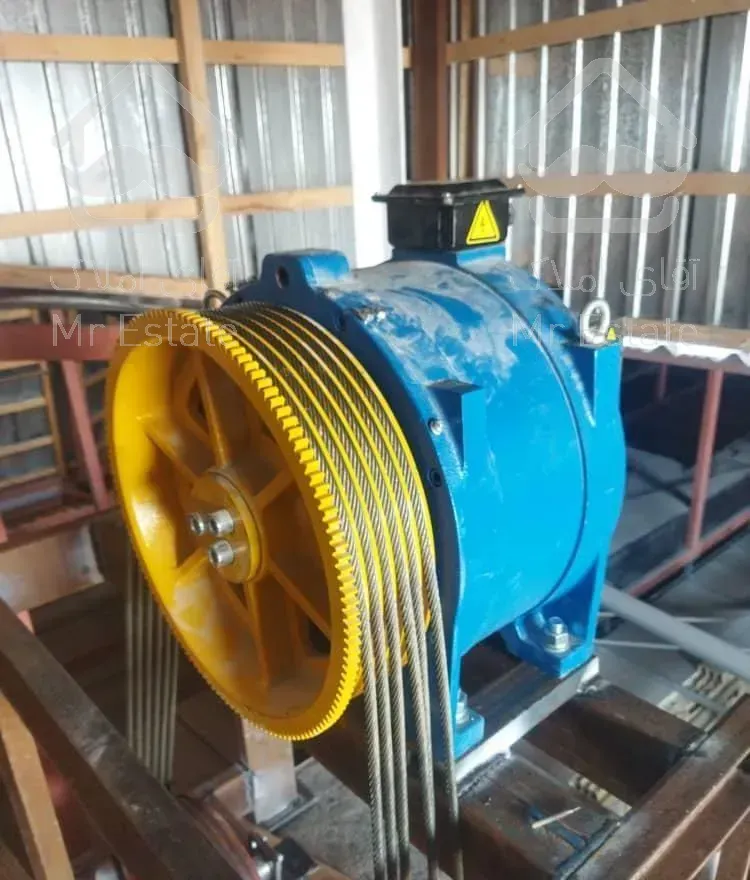 نصب انواع بالابر و آسانسور هیدرولیکی کششی