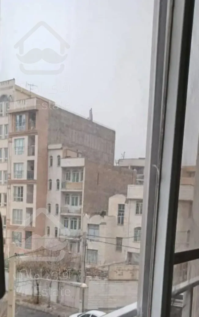 ۶۰ متری آفتابگیر از سه جهت