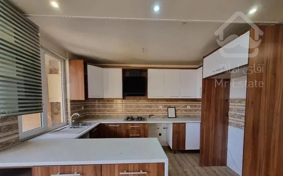 ۱۰۰ متر شهرارا ( سالن پرده خور )