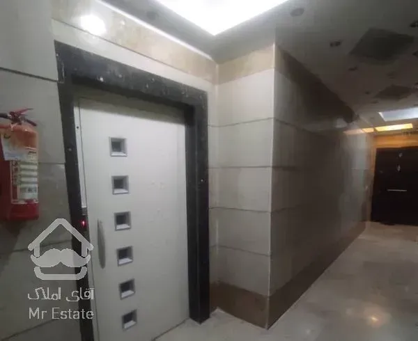 ۹۷ متر دو خواب اشرفی منطقه ۲ دید  به باغ