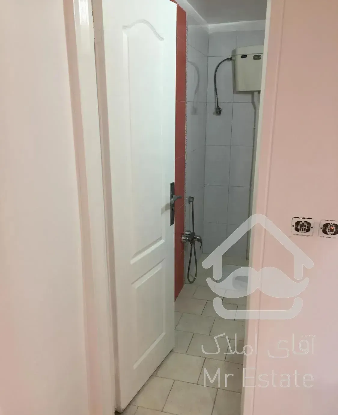 اپارتمان ۱۲۵ متر  ۲ خوابه  تک واحدی