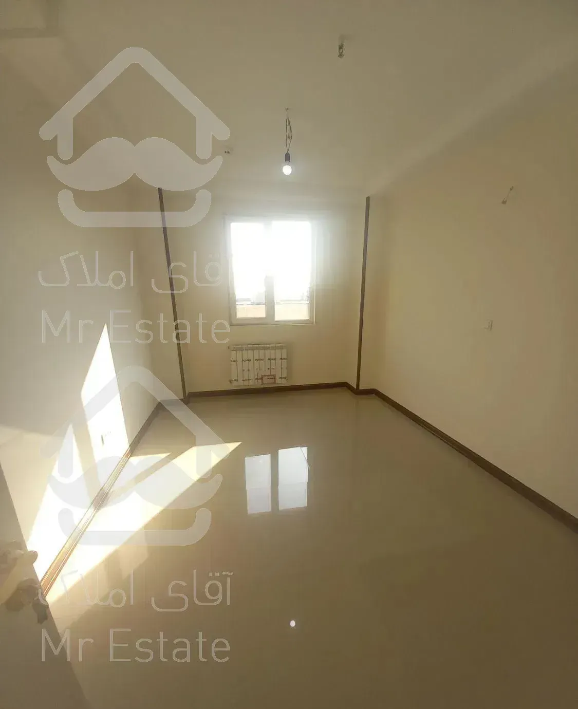 ۱۳۳متر ۳خواب/ نوساز سند اماده/ افتابگیر جنوبی