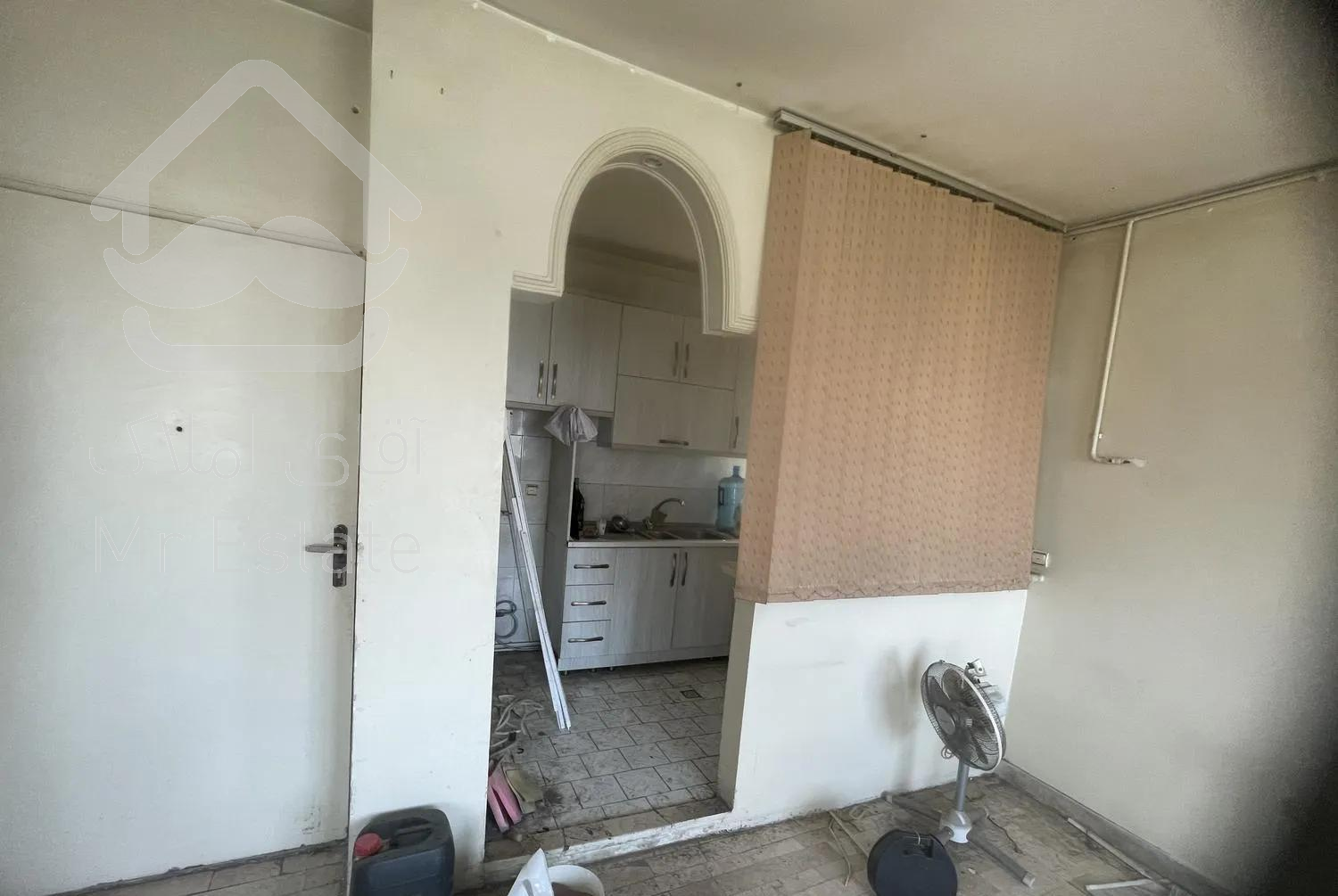 92 متر موقعیت اداری