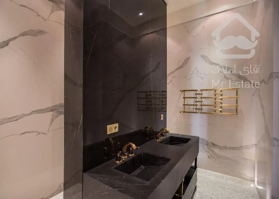 فروش ۶۸۵ متر ویلا آپارتمان مدرن در فرشته