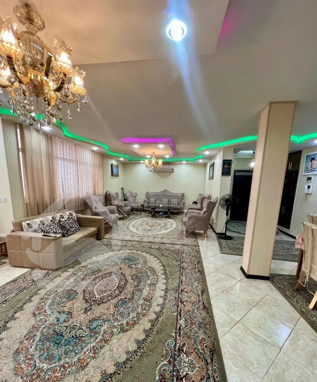 آپارتمان ۱۶۸ متری