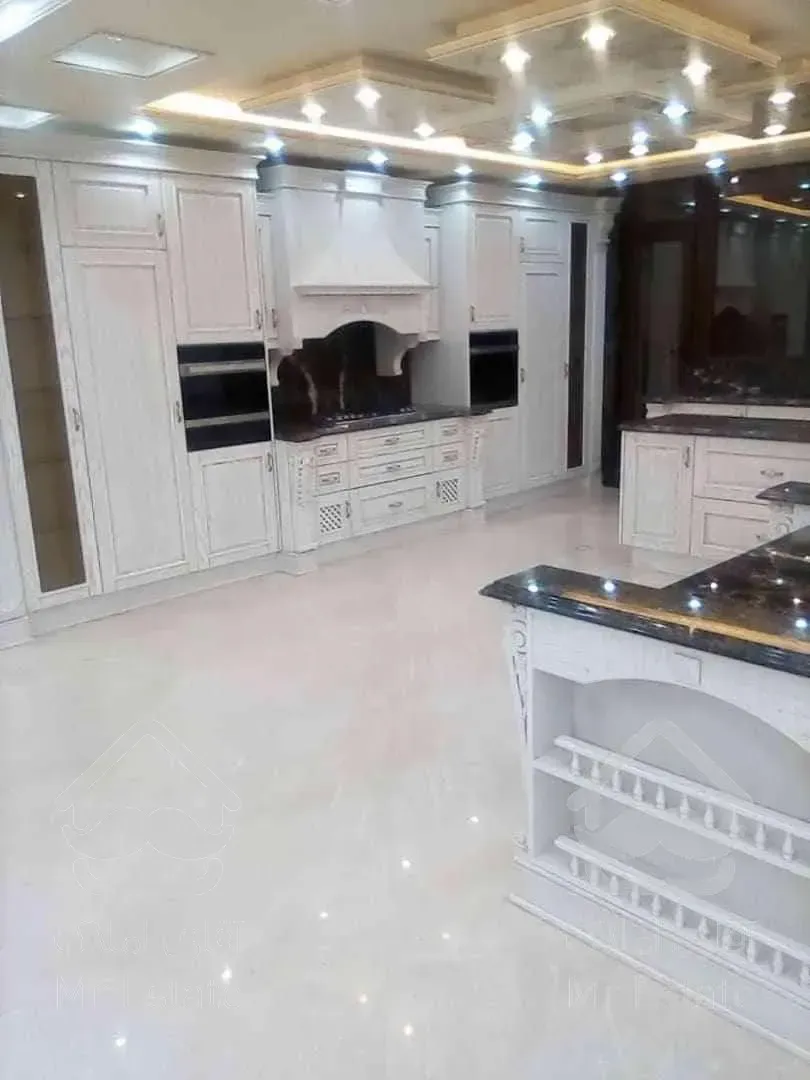 اپارتمان ۲۴۱ متری نوساز اباذر