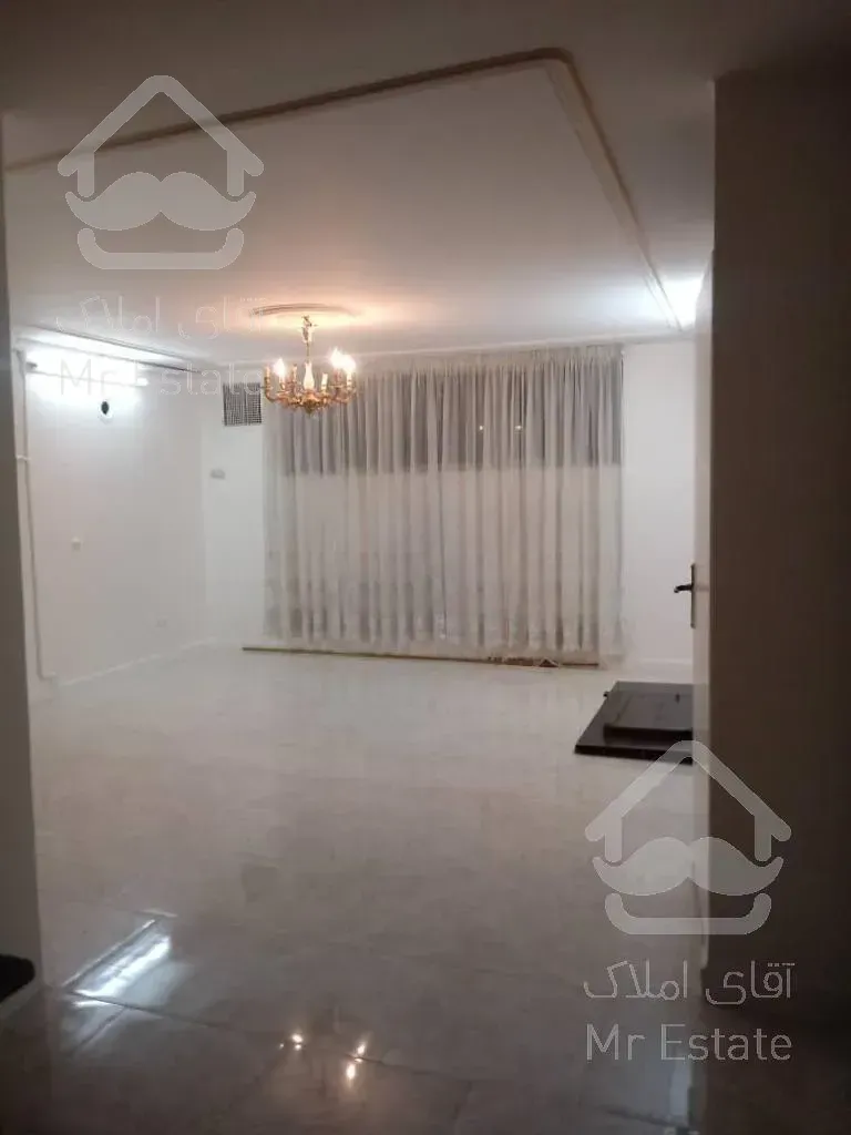 ۴۲ متر با پارکینگ