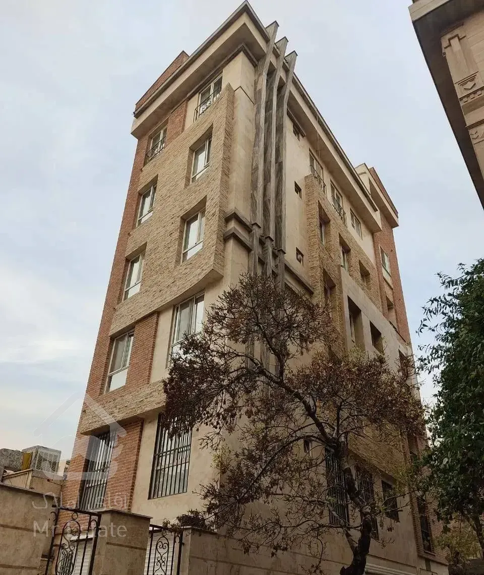 قیطریه 130متر 3خواب رو به آفتاب
