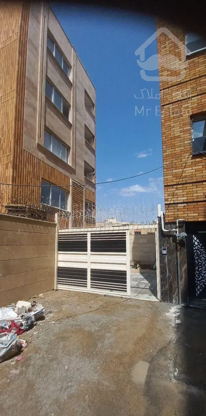 فروش آپارتمان ۱۱۰ متری ۲ خوابه در هفتون